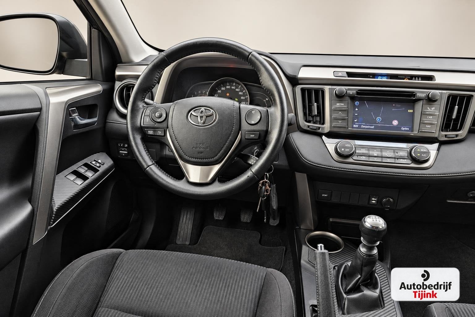 Toyota RAV4 2.0 Executive Business 4WD | Xenon | Trekhaak |, Euro 5, Gebruikt, 4 cilinders, Leder en Stof