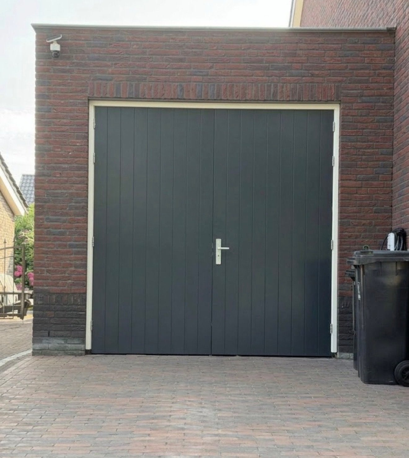 Massief houten openslaande garagedeuren / schuurdeuren, Gebruikt, Garagedeur, Ophalen of Verzenden, Hout