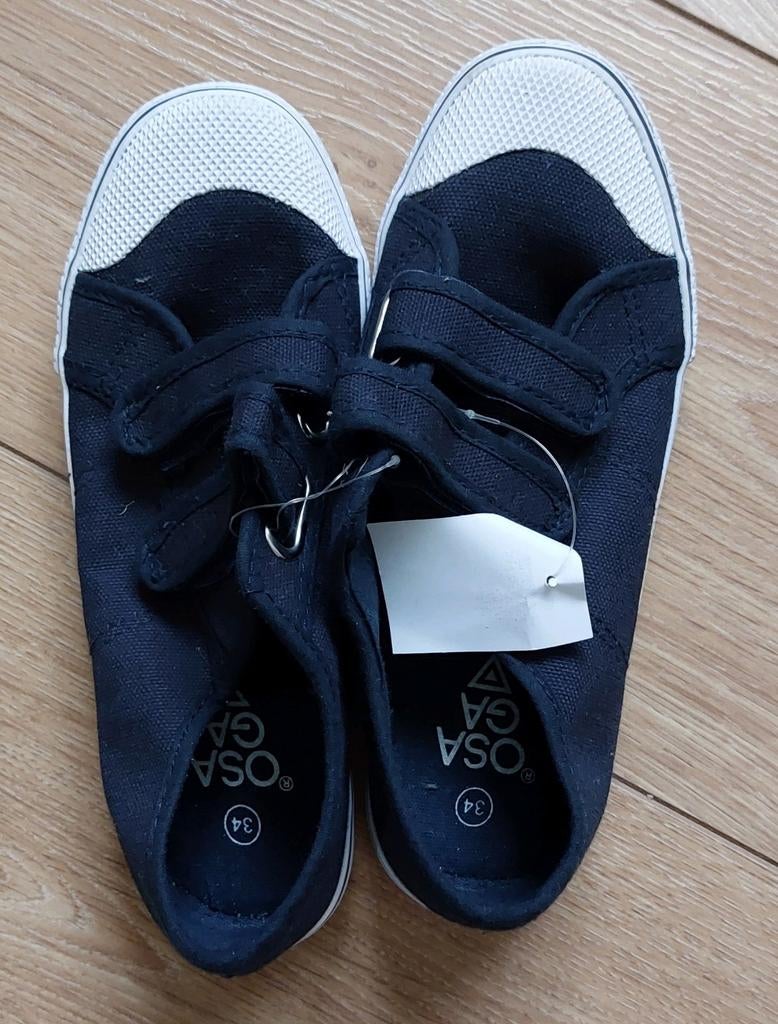 Gymschoenen nieuw maat 34, Kinderen en Baby's, Kinderkleding | Schoenen en Sokken, Nieuw, Ophalen of Verzenden, Jongen of Meisje