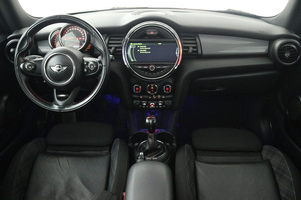 Mini Mini 1.5 Cooper Chili (PANORAMADAK, GROOT-NAVIGATIE, LE, Auto's, Mini, 136 pk, Gebruikt, 4 stoelen, Leder en Stof