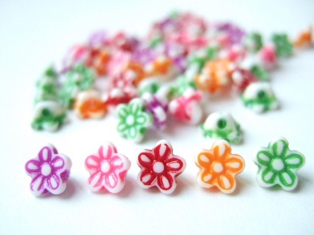 HALVE PRIJS ~ Lief bloemen poppen knoopje ~ 7 mm, -, -, Nieuw, Ophalen of Verzenden