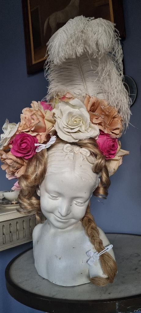 Marie Antoinette headpiece met zijden rozen en echt haar, Kleding | Dames, Maat 38/40 (M), Victorian Dolls, Ophalen of Verzenden