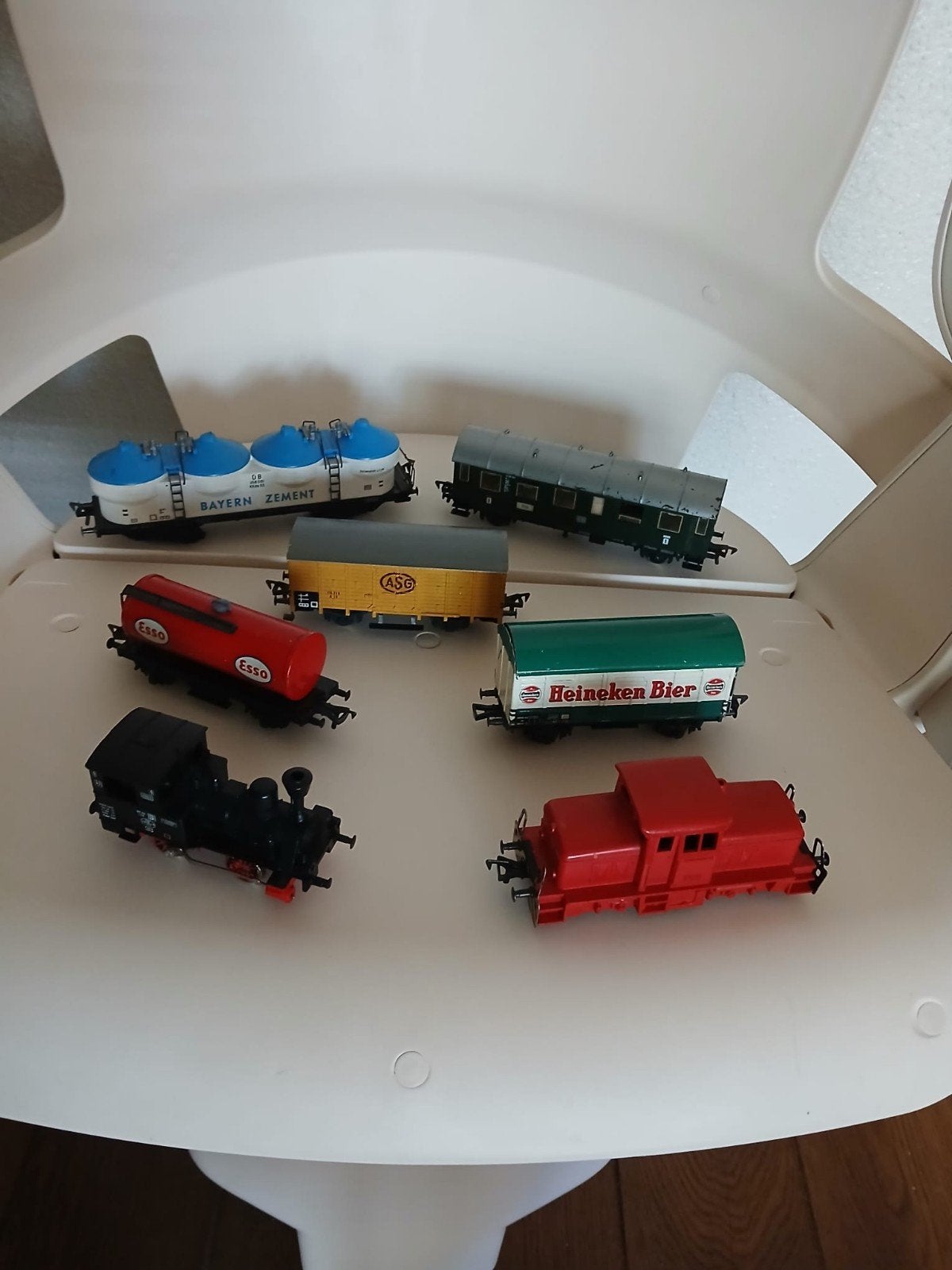 Modeltreinen Fleischmann met verschillende wagons., Gebruikt, Overige typen, Ophalen of Verzenden, Fleischmann