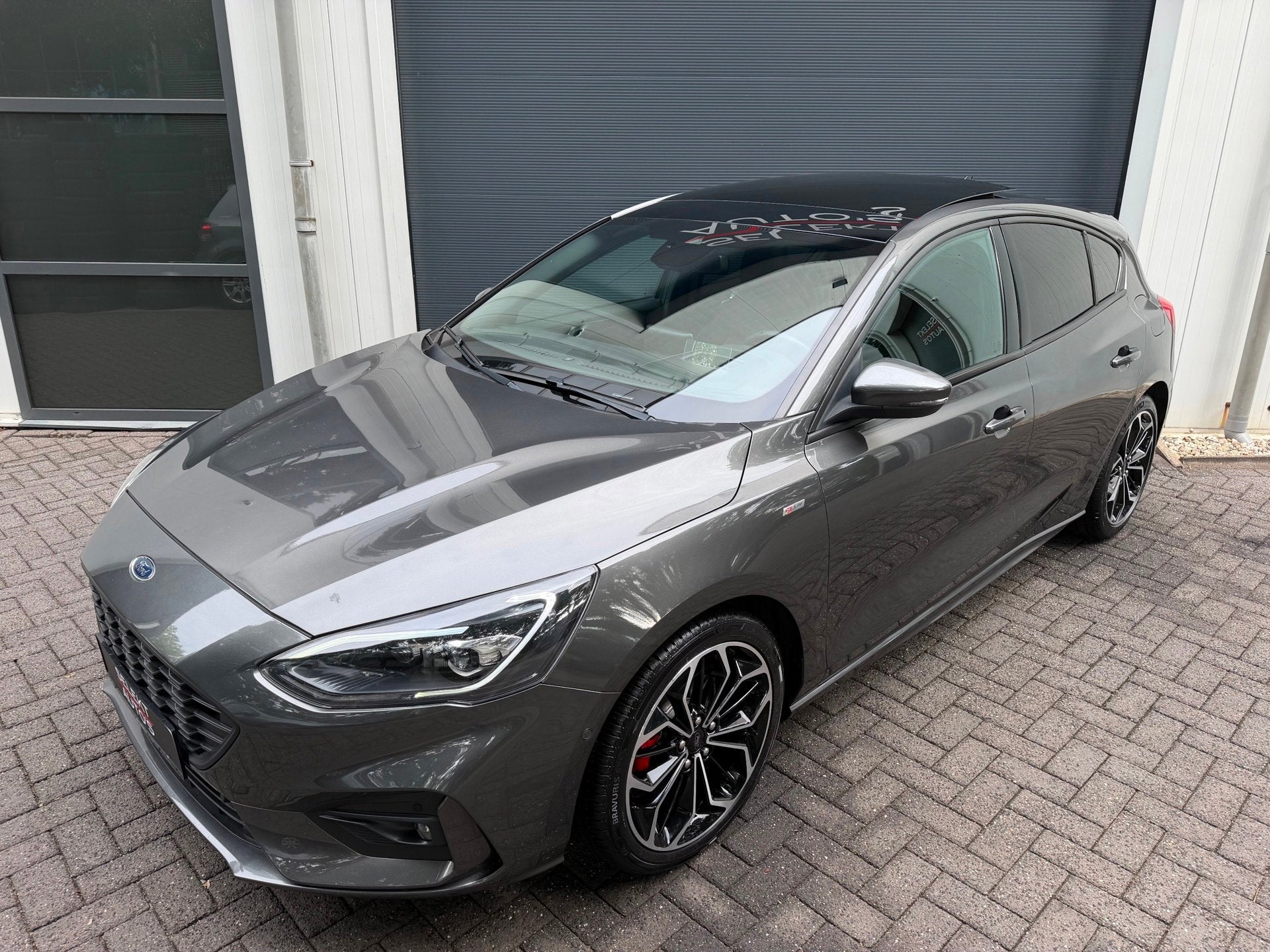 Ford Focus 1.5 EcoBoost ST-Line X 182 Pk Pano/Led/Climate/Cr, Dealer onderhouden, Gebruikt, Zwart, Origineel Nederlands