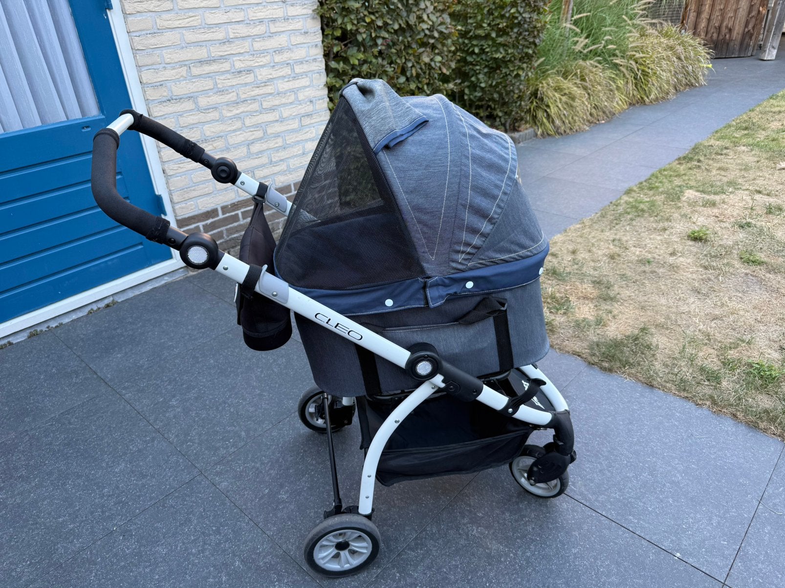 Honden (katten) buggy Innopet Cleo, jeans uivoering, Ophalen, Zo goed als nieuw