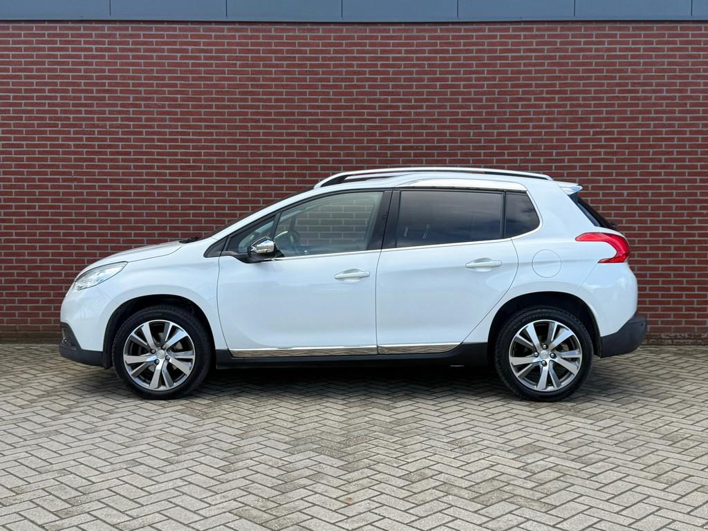 Peugeot 2008 1.2 PureTech Allure / Nap / Automaat / Airco /, Gebruikt, Euro 6, 1199 cc, Parkeersensor