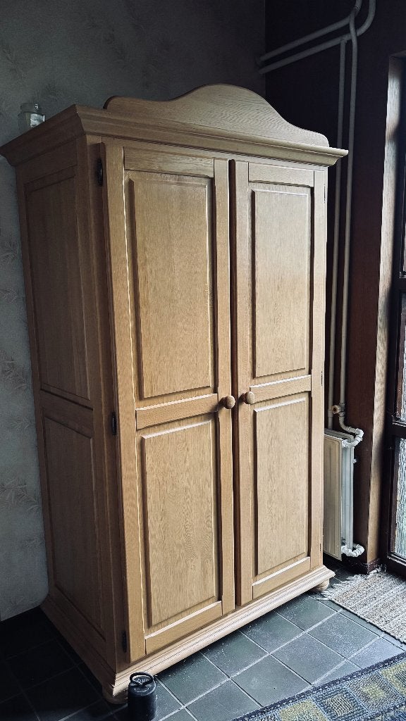 Eikenhouten kast, Ophalen, Gebruikt