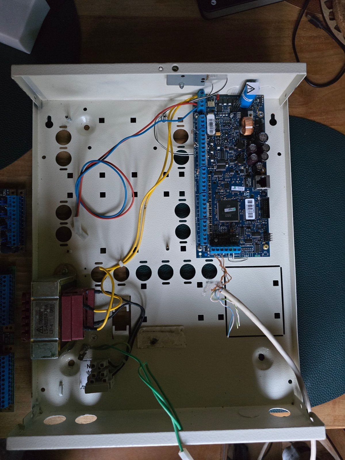 Aritech ATS1500 alarmpaneel met firmware 4.14, Ophalen of Verzenden, Gebruikt, Compleet systeem