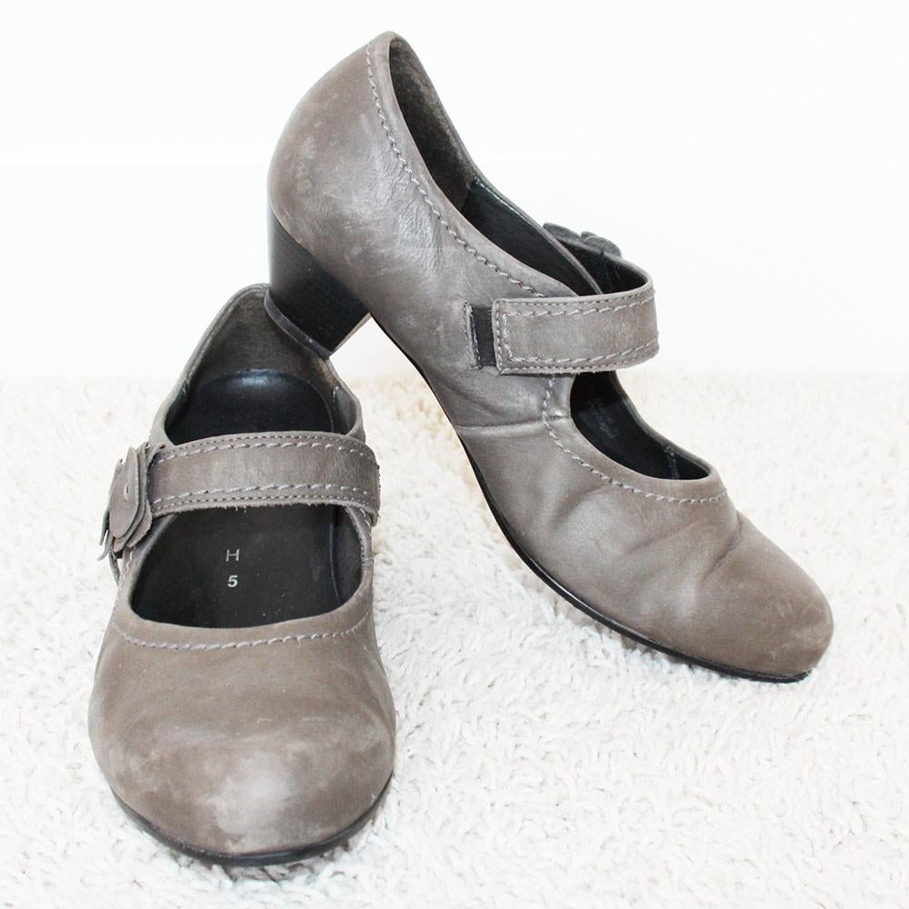 Mooie Leren Gabor Schoenen - 30 (Maat 5H / 38) € 50,-, Schoenen met lage hakken, Gabor, Ophalen of Verzenden, Zo goed als nieuw