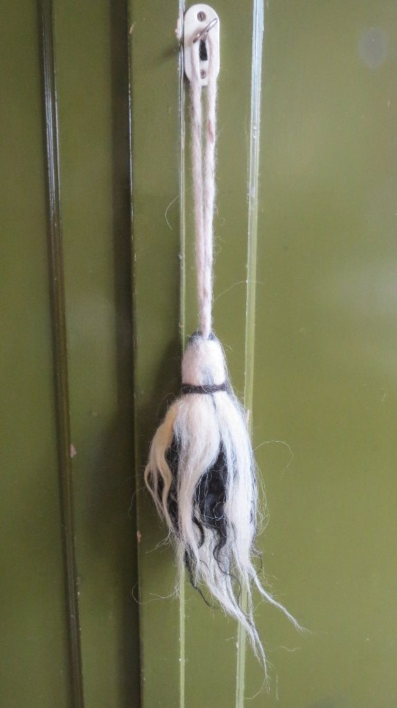 DECORATOEF, 2 kleuren wol, toef, deurhanger, Verzenden, Wandhanger, Nieuw, Handgemaakt