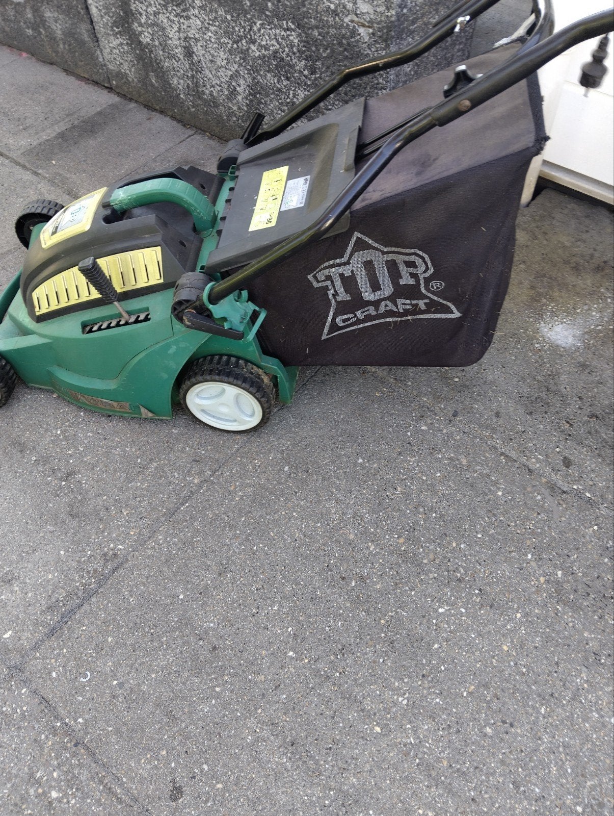 Topcraft 1800W Elektrische Grasmaaier met Opvangzak, Ophalen, Cirkelmaaier, Gebruikt, Elektrische grasmaaier