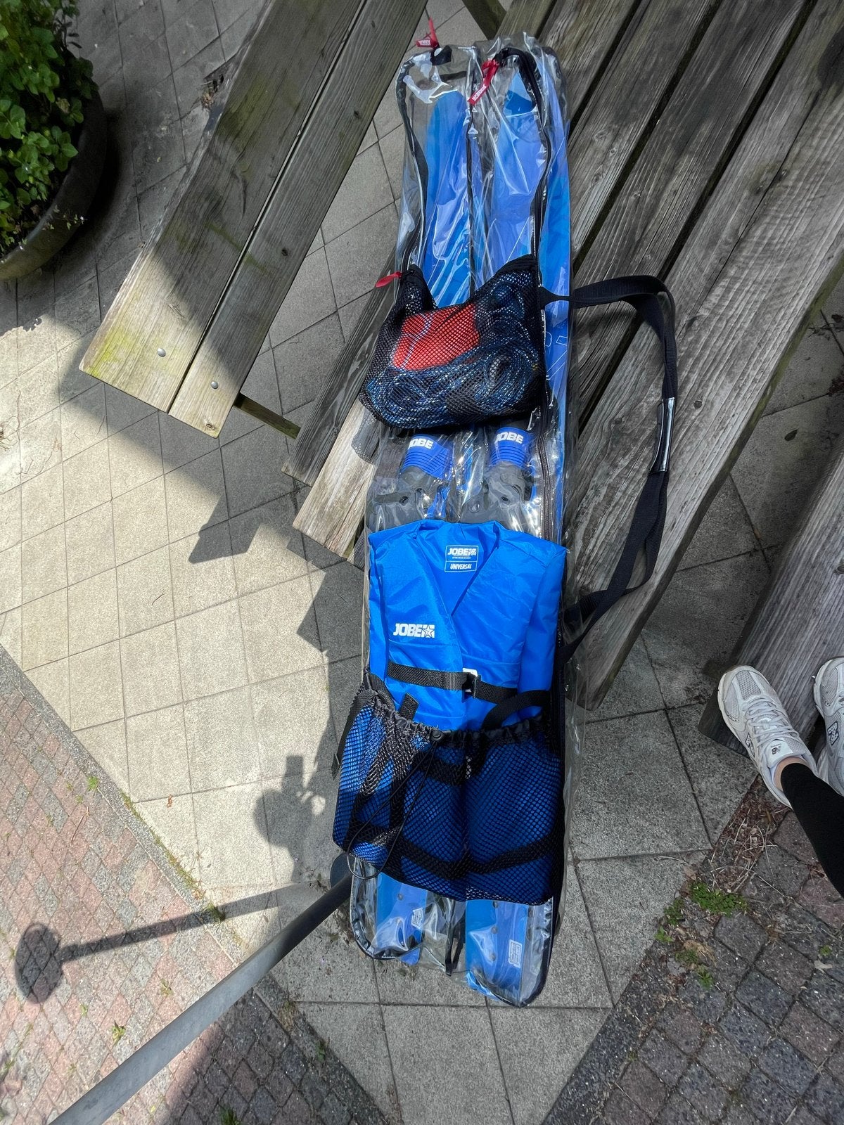 Jobe Waterski's met zwemvest en skitouw - Zo goed als nieuw, Watersport en Boten, Waterski's, Ophalen, Met draagtas, Waterski's