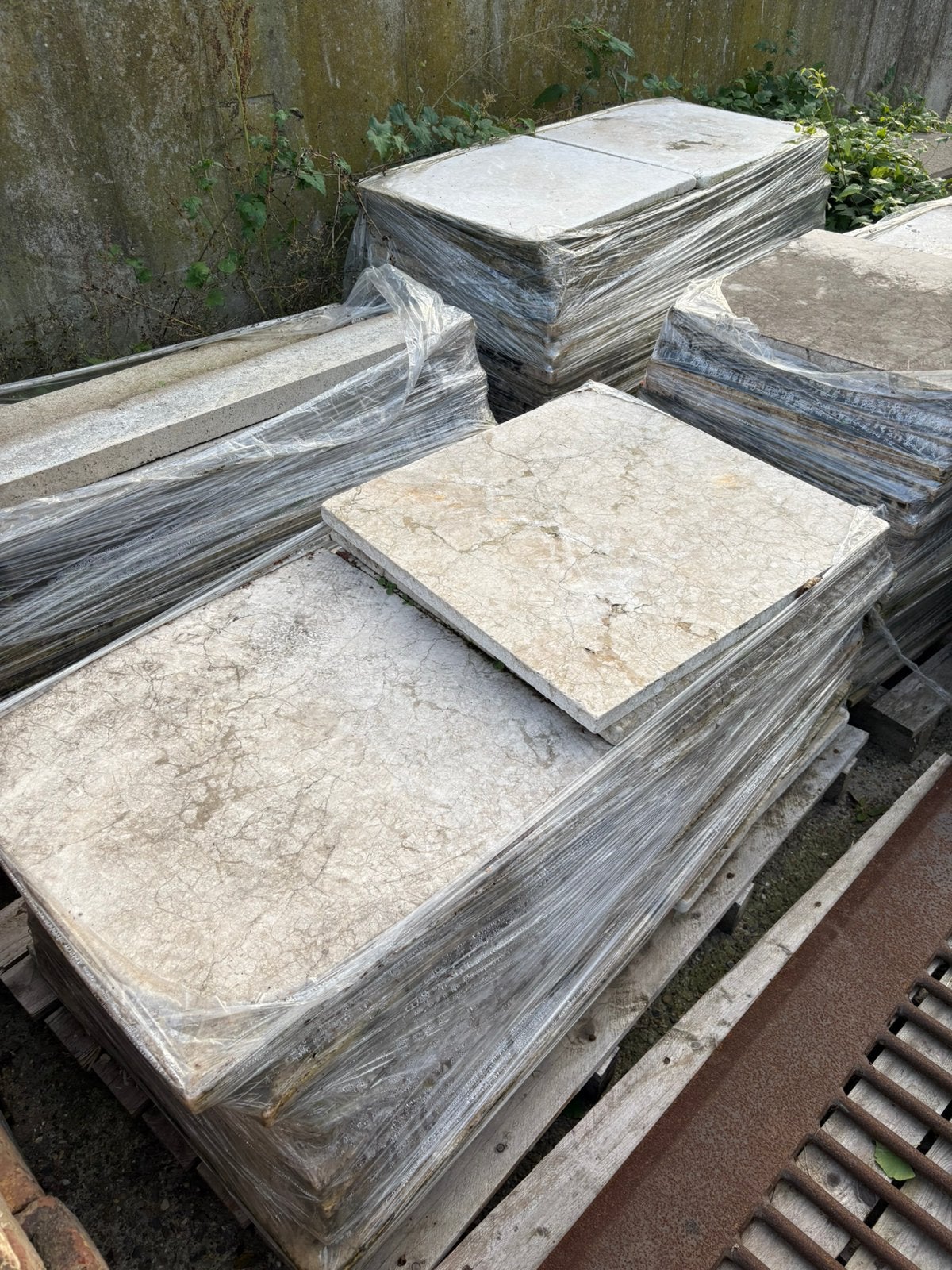 Ca 40m2 marmeren tegels, Ophalen of Verzenden, Gebruikt, Natuursteen, Terrastegels