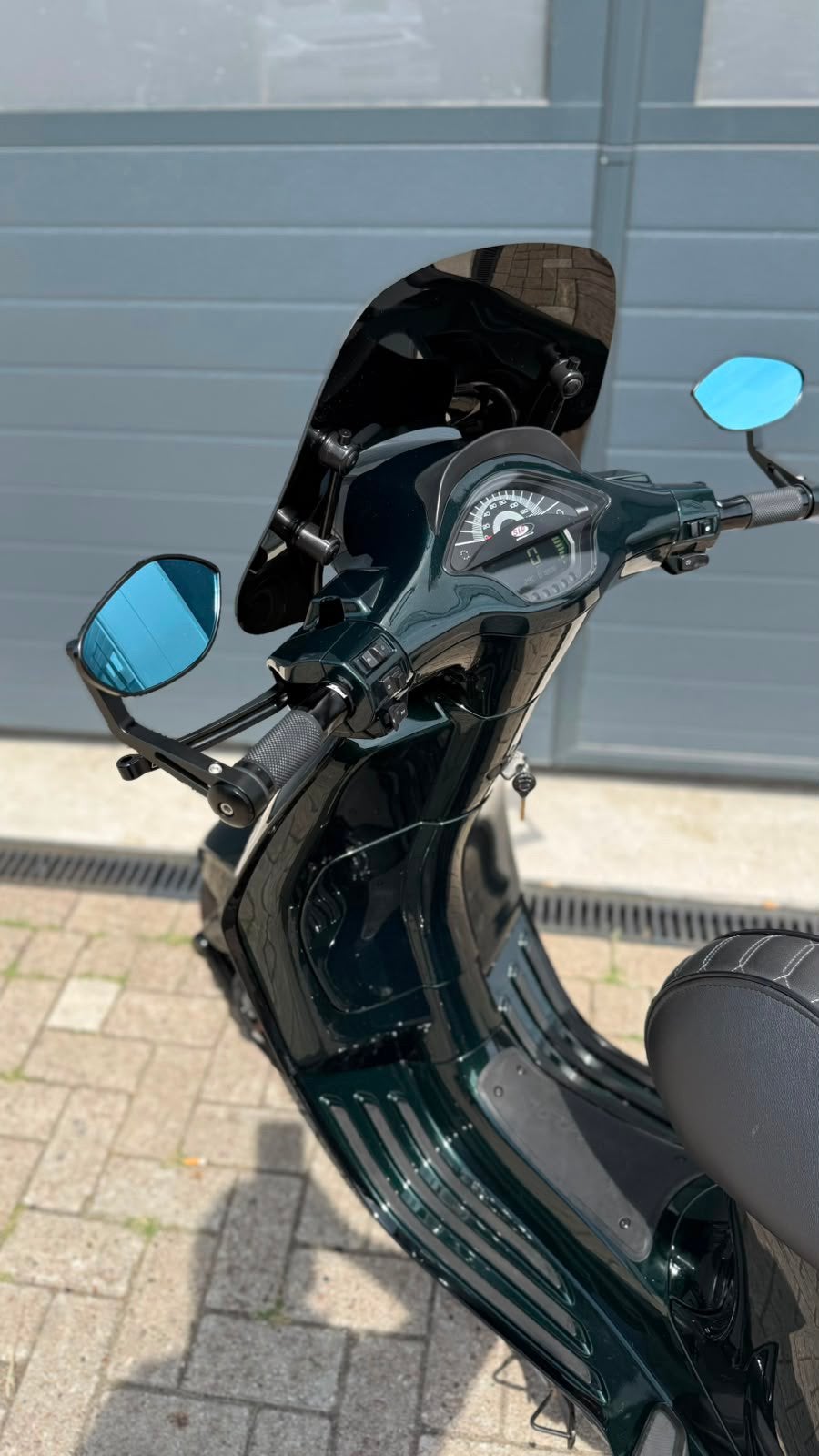 Vespa Sprint e4 / 2023 / 80cc / akrapovic / groen, Ophalen, Zo goed als nieuw, 80 cc, Benzine