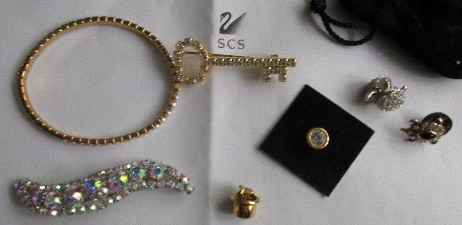 Div Swarovski : 2 x broche - 2 Pin Schildpad - armband -Pin, Verzamelen, Swarovski, Nieuw, Figuurtje, Ophalen of Verzenden