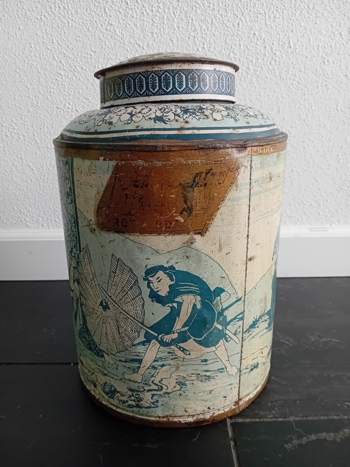 Antieke theebus van blik, Ophalen of Verzenden