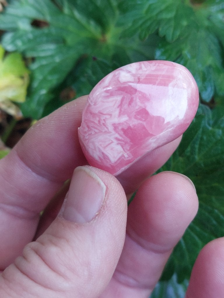 Rhodochrosiet knuffelsteen uit Peru - 22 gram, Sieraden, Tassen en Uiterlijk, Edelstenen, Ophalen of Verzenden, Gebruikt