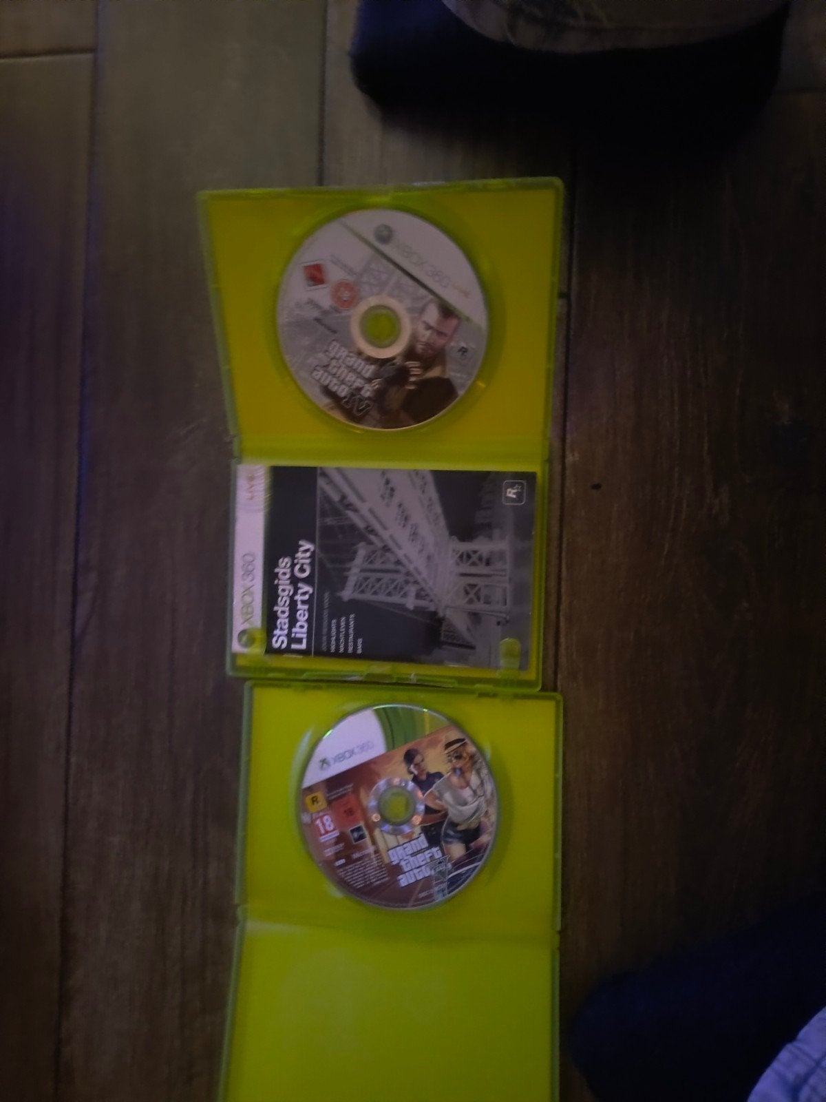 Grand Theft Auto V & IV Xbox 360 - Actie & Avontuur, Online, Gebruikt, Vanaf 18 jaar, 1 speler