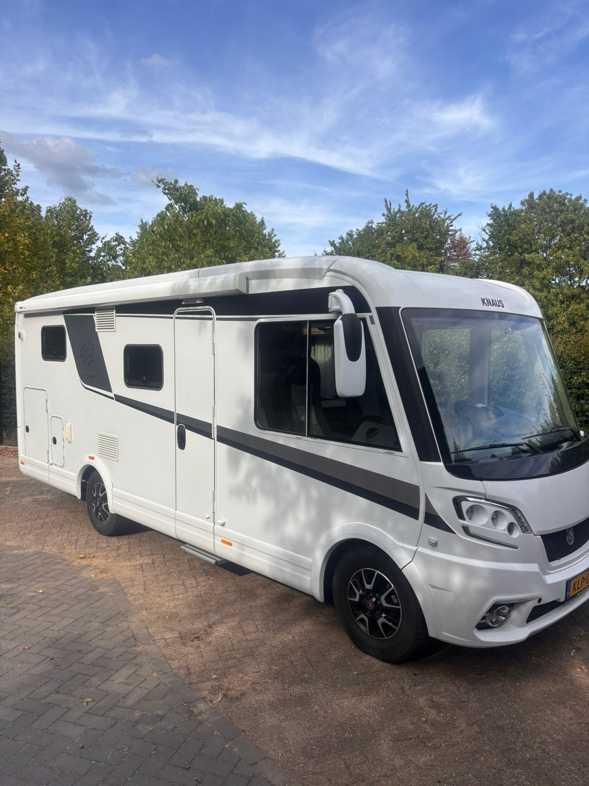 Knaus Sky I 650 MEG Platinum Selection 2020 | Dakairco, Caravans en Kamperen, Campers, Integraal, Ringverwarming, Koelkast, Fiat