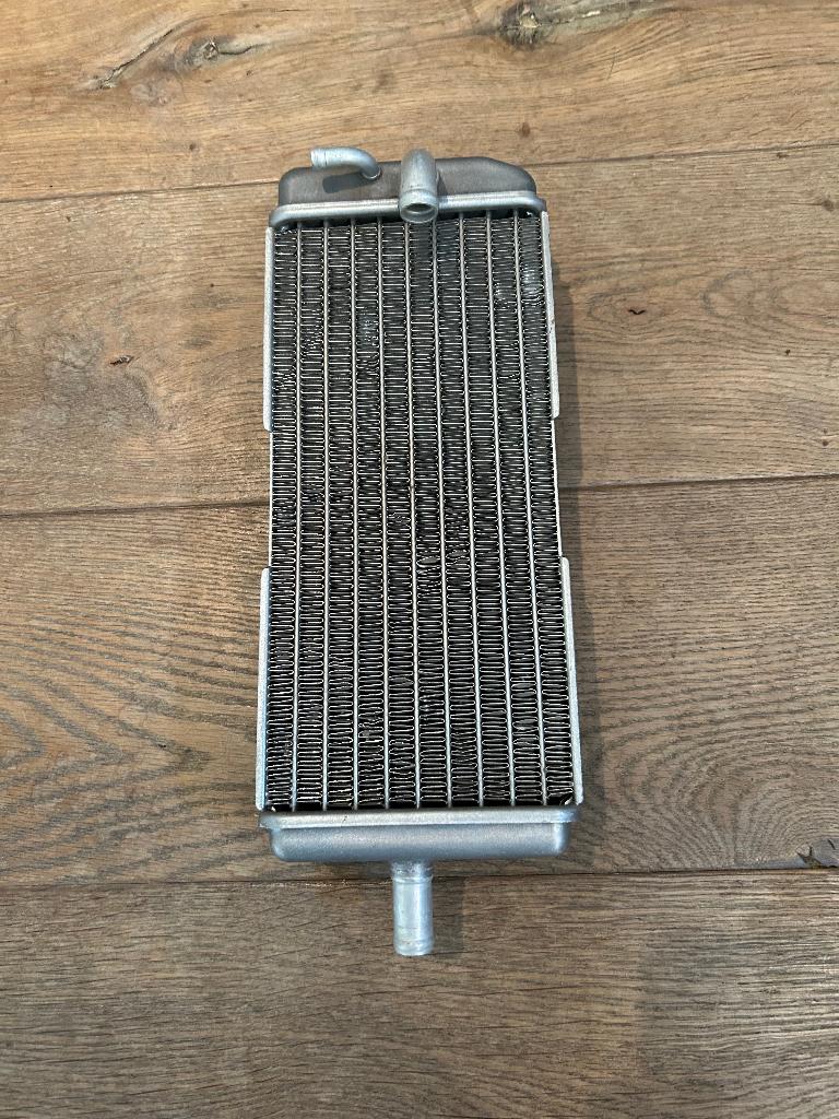 Gebruikte GasGas EC/MC 200/250/300 radiator origineel '98-06, Motoren, Ophalen of Verzenden
