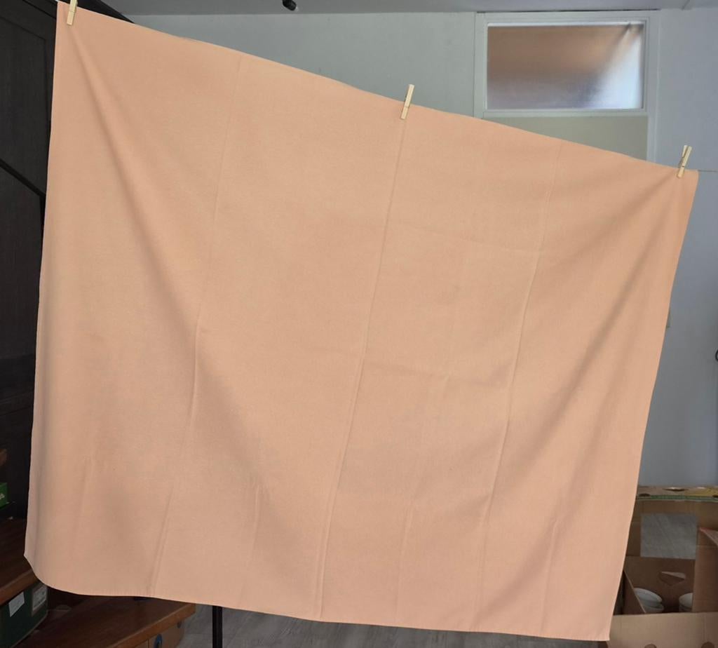 Tafelkleed kleur zalm, afmeting 140 x 110 cm, Ophalen of Verzenden, Gebruikt, Rechthoek, Binnen