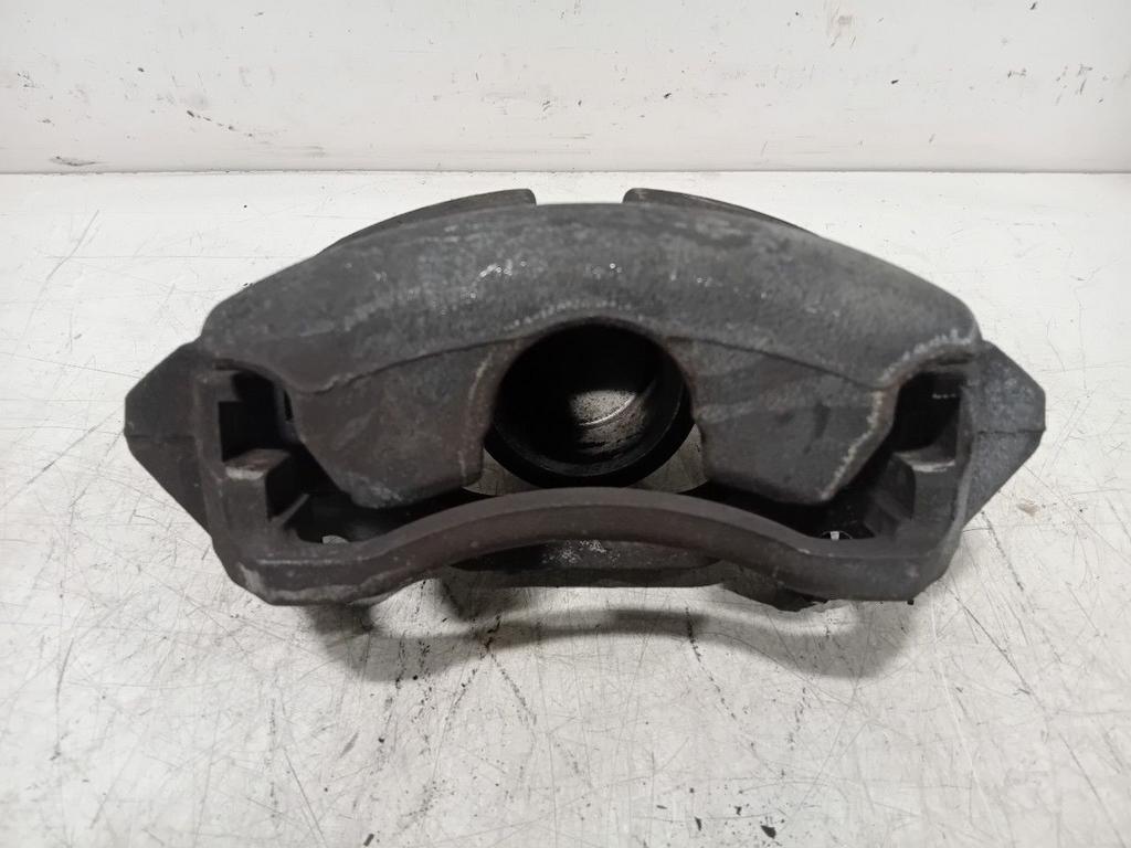 Remklauw links voor Volkswagen Caddy, Onderdelen@venauto.nl, Van der Ven Autorecycling B.V., Gebruikt, Ettenseweg 76, 4706 PB Roosendaal, The Netherlands