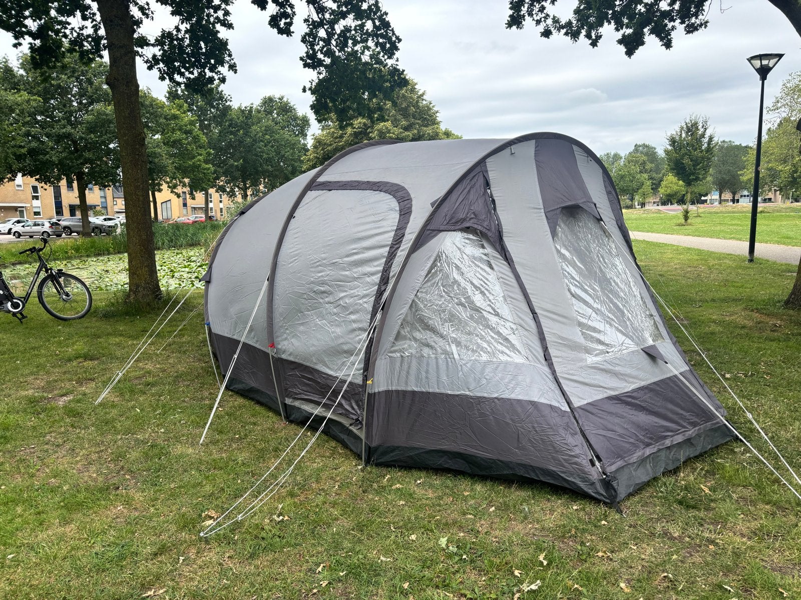 Vrijbuiter Outdoor Spruce 260 tunneltent, Caravans en Kamperen, Ophalen, Zo goed als nieuw, Tot en met 4