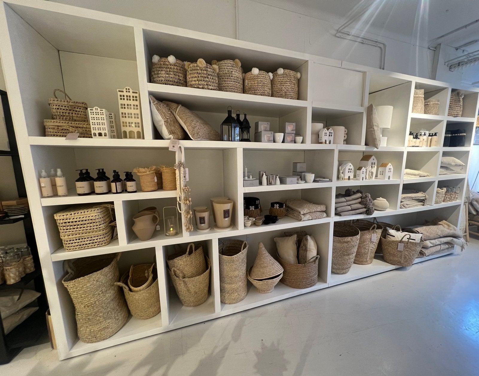 Grote vakkenkast / presentatiemeubel – winkel, Ophalen, Gebruikt