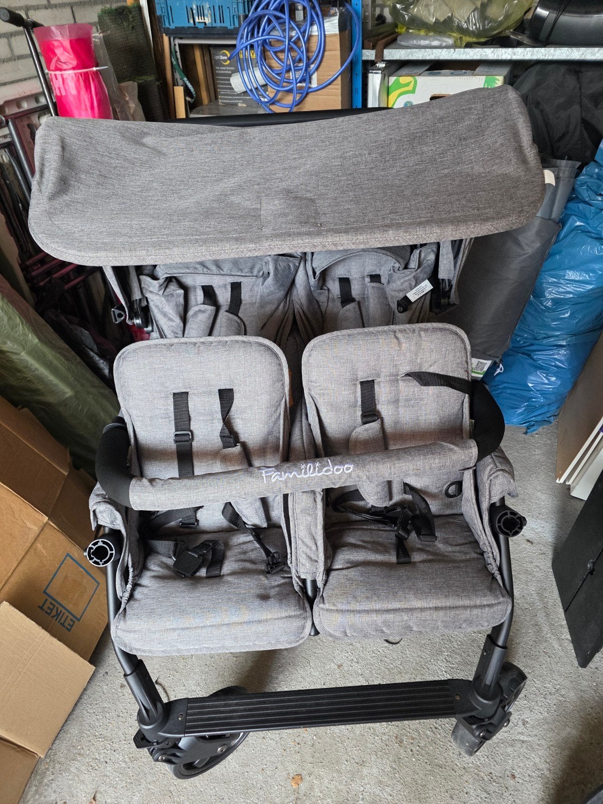 Familidoo Vierlingwagen Grijs - Ruime Duowagen, Kinderen en Baby's, Kinderwagens en Combinaties, Nieuw, Duowagen, Ophalen, Kinderwagen