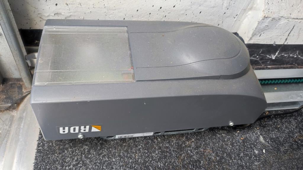 Nieuwe Elektrische Garagedeuropener - Nooit Gemonteerd, Ophalen of Verzenden, 120 cm of meer, 215 cm of meer, Garagedeur