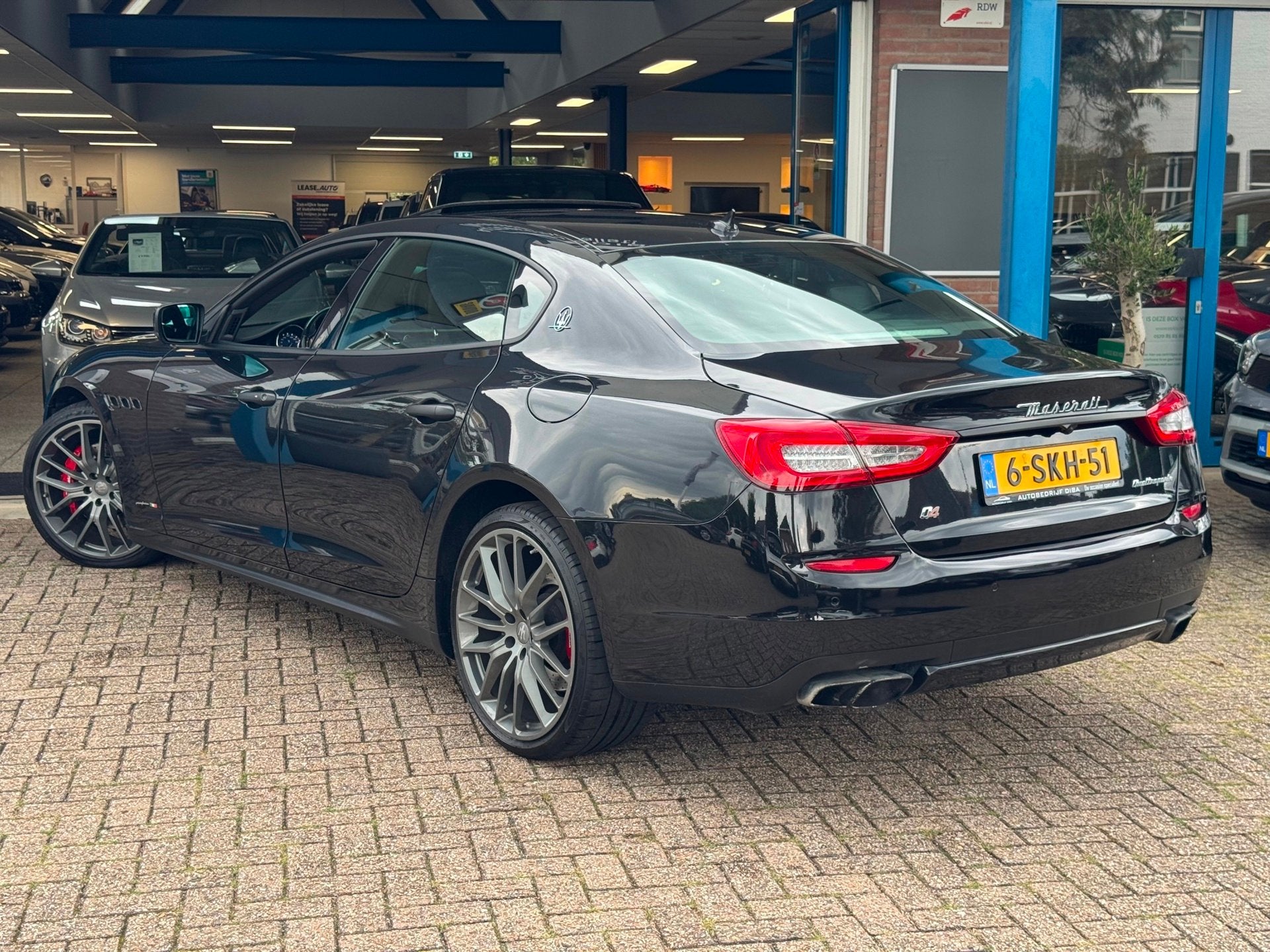 Maserati Quattroporte 3.0 S Q4 AUT 2013 Zwart Dak LEDER NAP!, Auto's, Automaat, Gebruikt, Zwart, Vierwielaandrijving