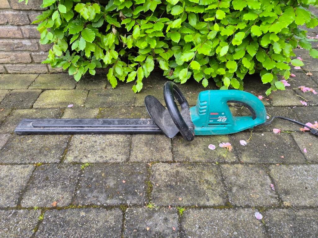 Bosch Heggenschaar AHS 48 - Elektrisch, Tuin en Terras, Heggenscharen, Ophalen