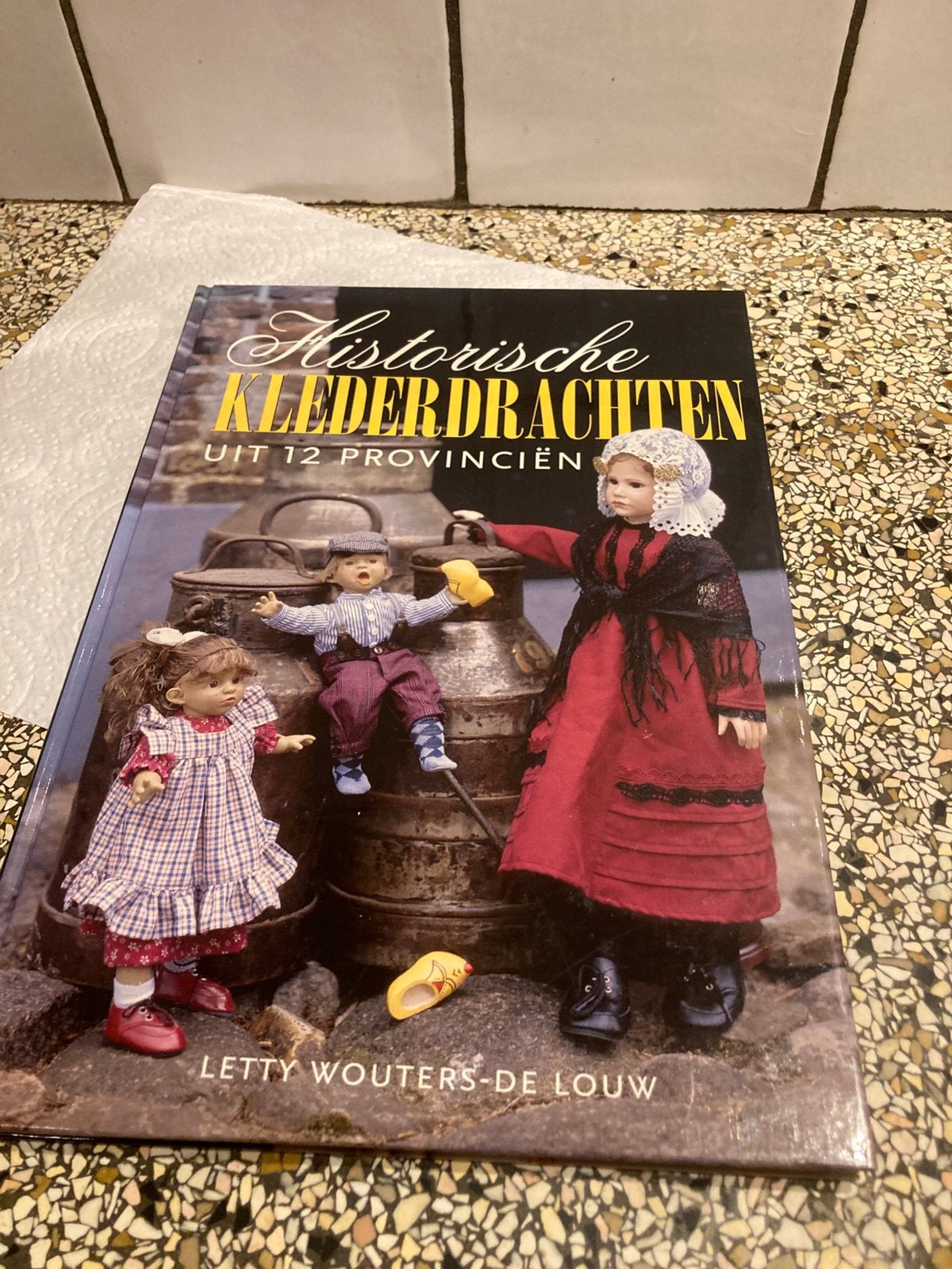 Klederdracht, Boeken, Ophalen of Verzenden, Zo goed als nieuw