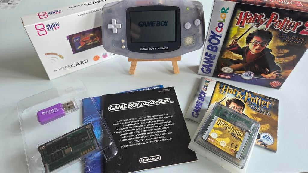 Gameboy Advance incl. flashcard met spellen en Harry Potter., Spelcomputers en Games, Ophalen, Gebruikt, Game Boy Advance, Met games