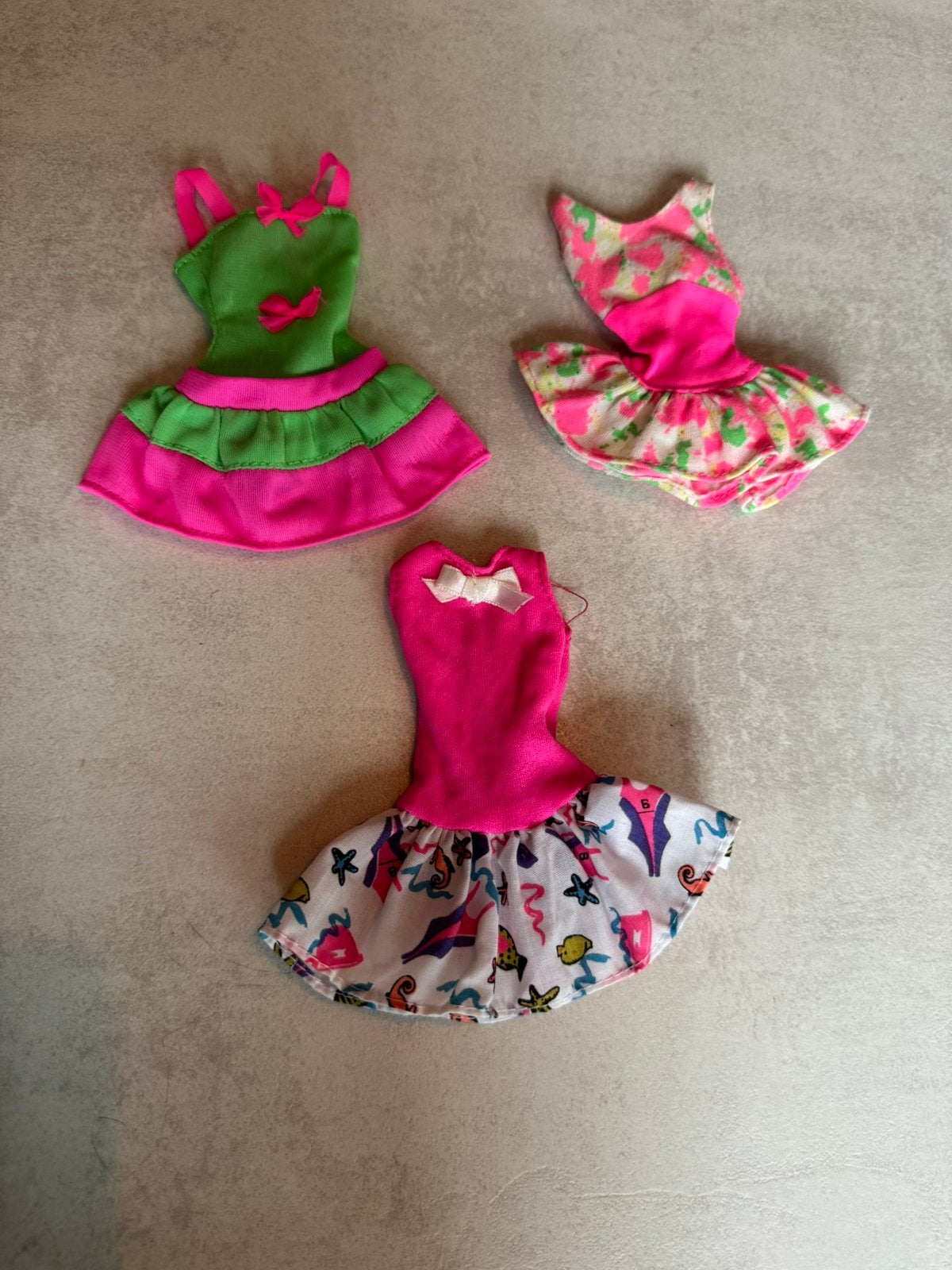 Barbie jurkjes jaren 80/90, Verzamelen, Poppen, Ophalen of Verzenden, Gebruikt, Kleertjes