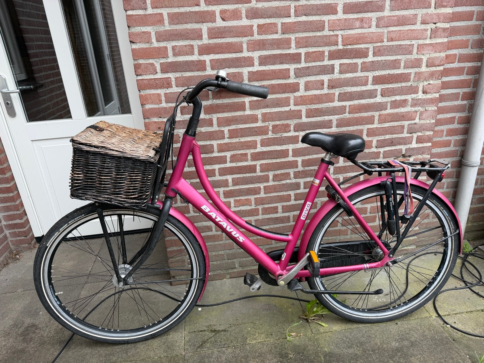 Batavus Diva damesfiets - Roze met mand, Ophalen, Terugtraprem, Gebruikt, Versnellingen