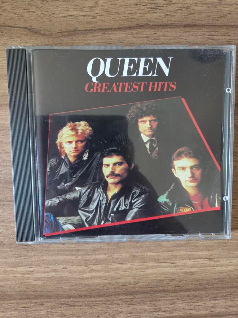 Te koop: cd Queen - Greatest Hits, Cd's en Dvd's, Ophalen of Verzenden, Zo goed als nieuw, Poprock