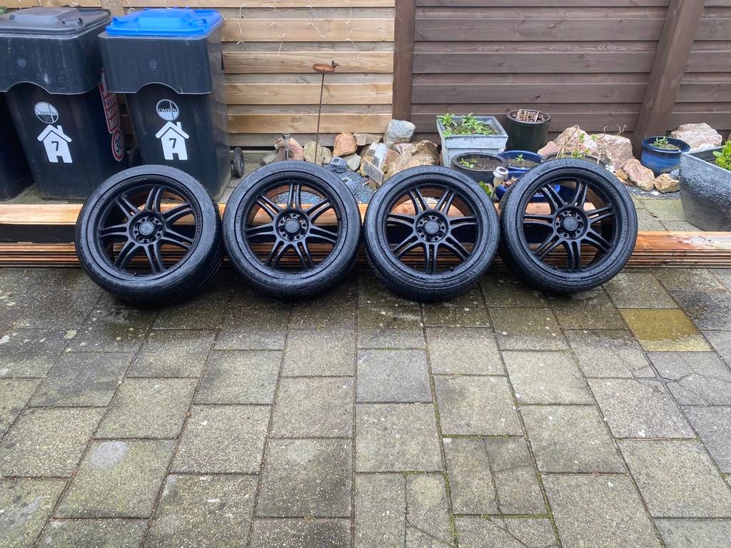 Auto Momocourse Vredestein/mastersteel banden, Auto-onderdelen, Banden en Velgen, Ophalen, Zomerbanden, Band(en)