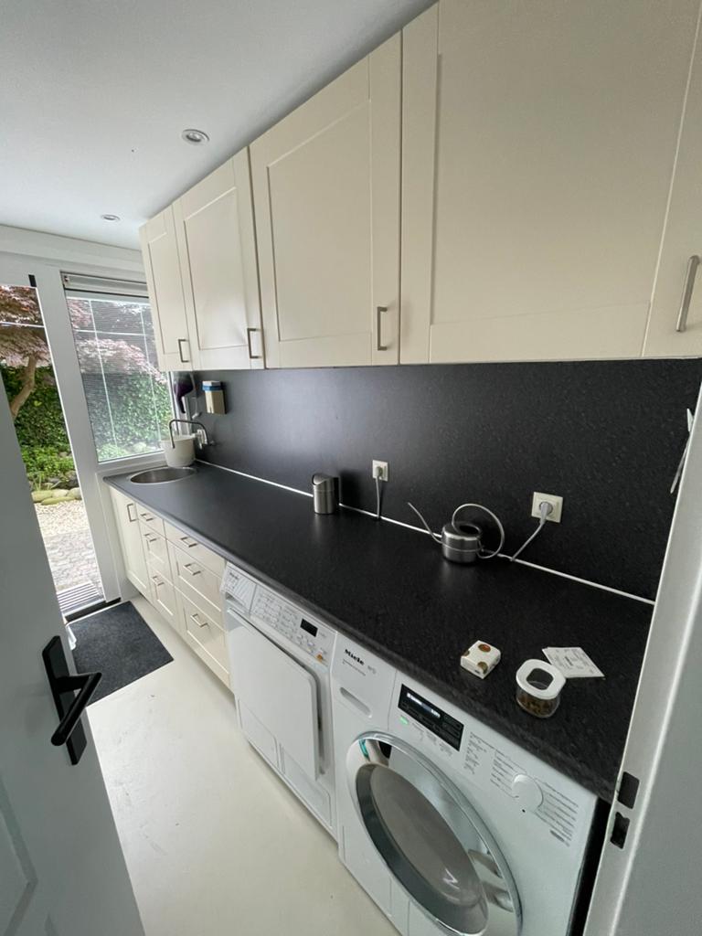 Complete bijkeuken/wasruimte met kasten en aanrecht, Gebruikt, 200 cm of meer, Ophalen of Verzenden, Crème