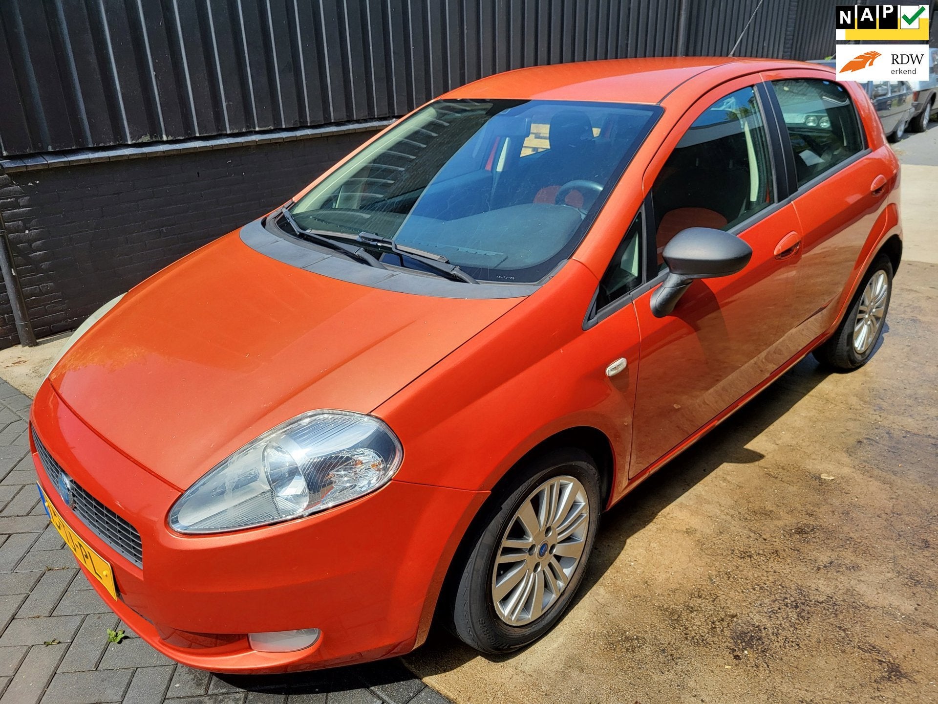 Fiat Grande Punto 1.4 Edizione Prima 5drs airco, Auto's, Fiat, Voorwielaandrijving, Stof, Zwart, 400 kg