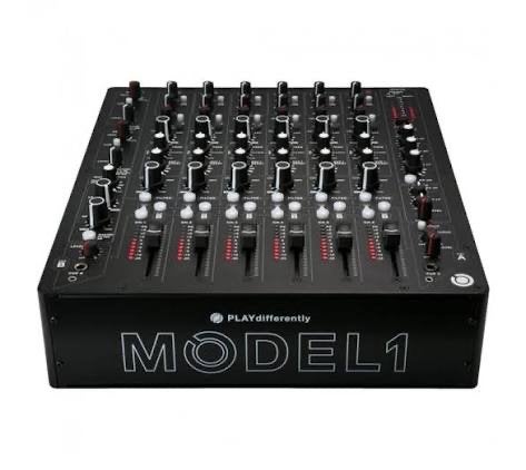 PLAYdifferently MODEL 1 - 6-kanaals DJ mixer, Muziek en Instrumenten, Mengpanelen, Ophalen of Verzenden, Gebruikt, 5 tot 10 kanalen