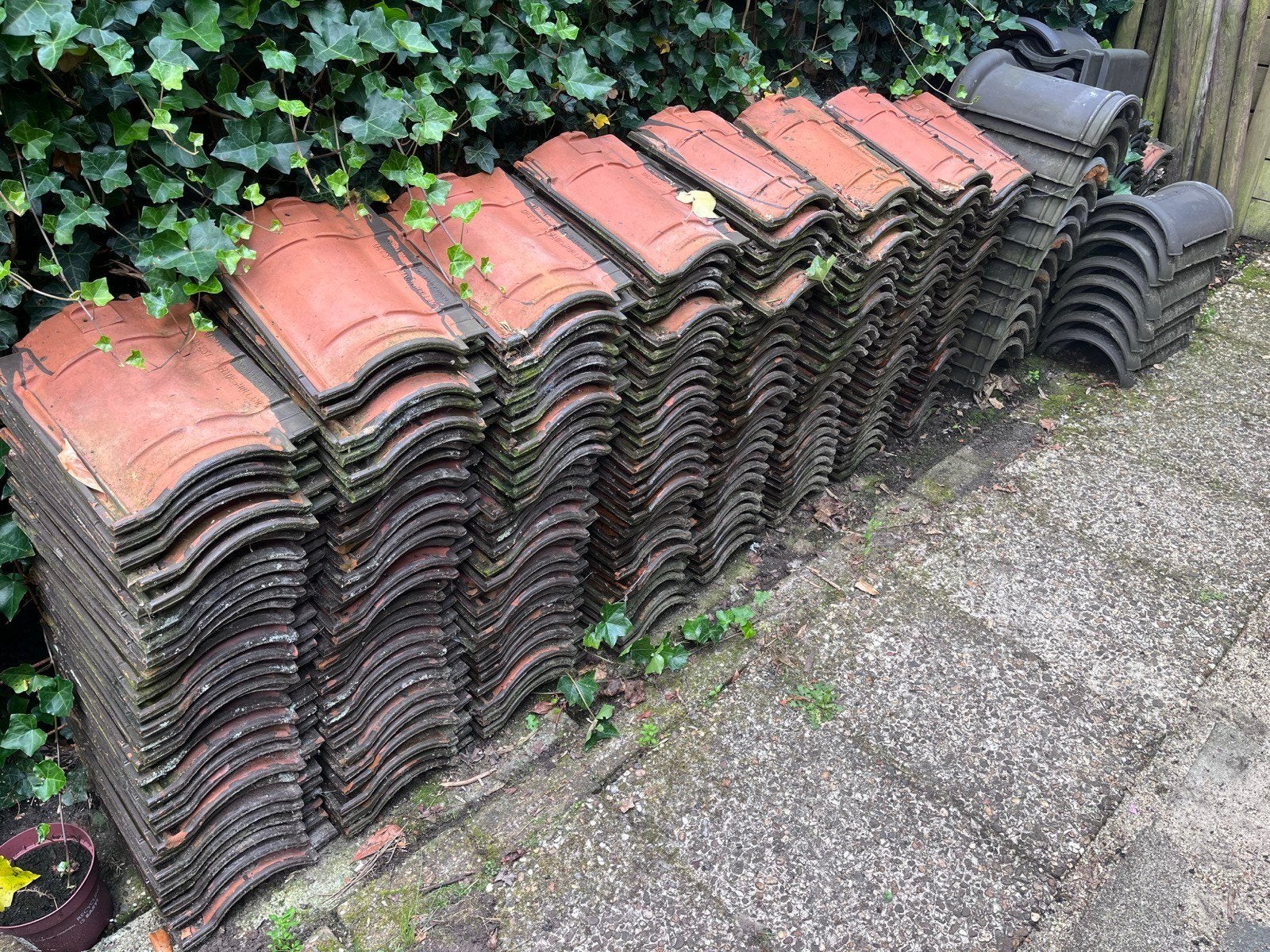 Grijze dakpannen kleipannen +/-220 stuks met nokvorsten, Ophalen, Steen of Klei, 15 m² of meer, Dakpannen