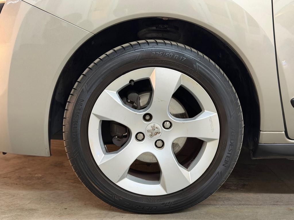 Peugeot 3008 1.6 VTi ST 2011 NAP ZONNEDAK TREKHAAK NAVI CRUI, Voorwielaandrijving, Stof, Gebruikt, Zwart