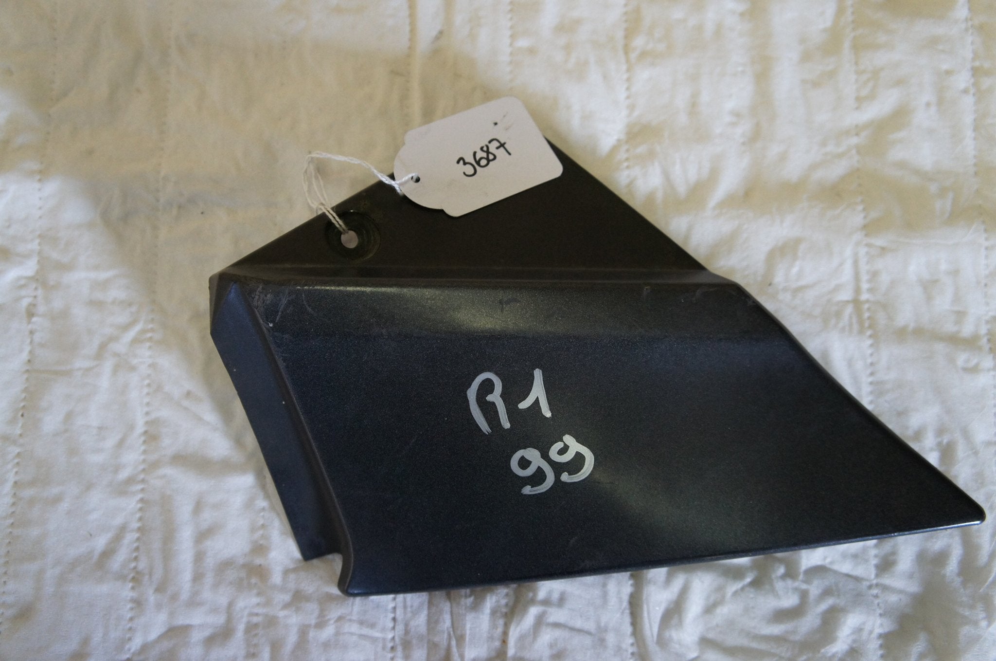 R1 1998 - 1999 Yamaha Cover Cover onder tank D1-13180