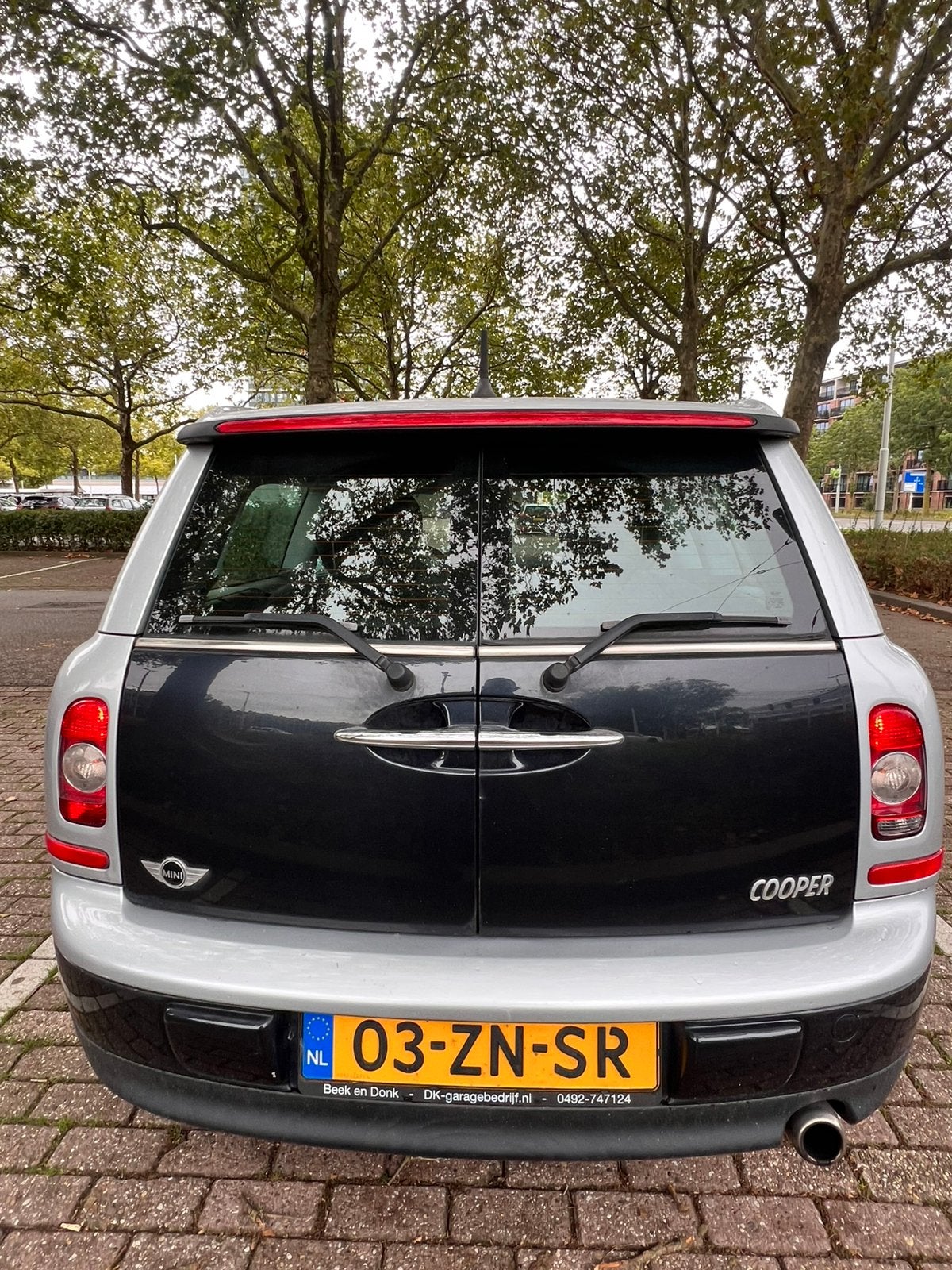 Mini Clubman 1.6 16V Cooper 2008 Zwart, Auto's, Voorwielaandrijving, 4 cilinders, Overige bekleding, Origineel Nederlands