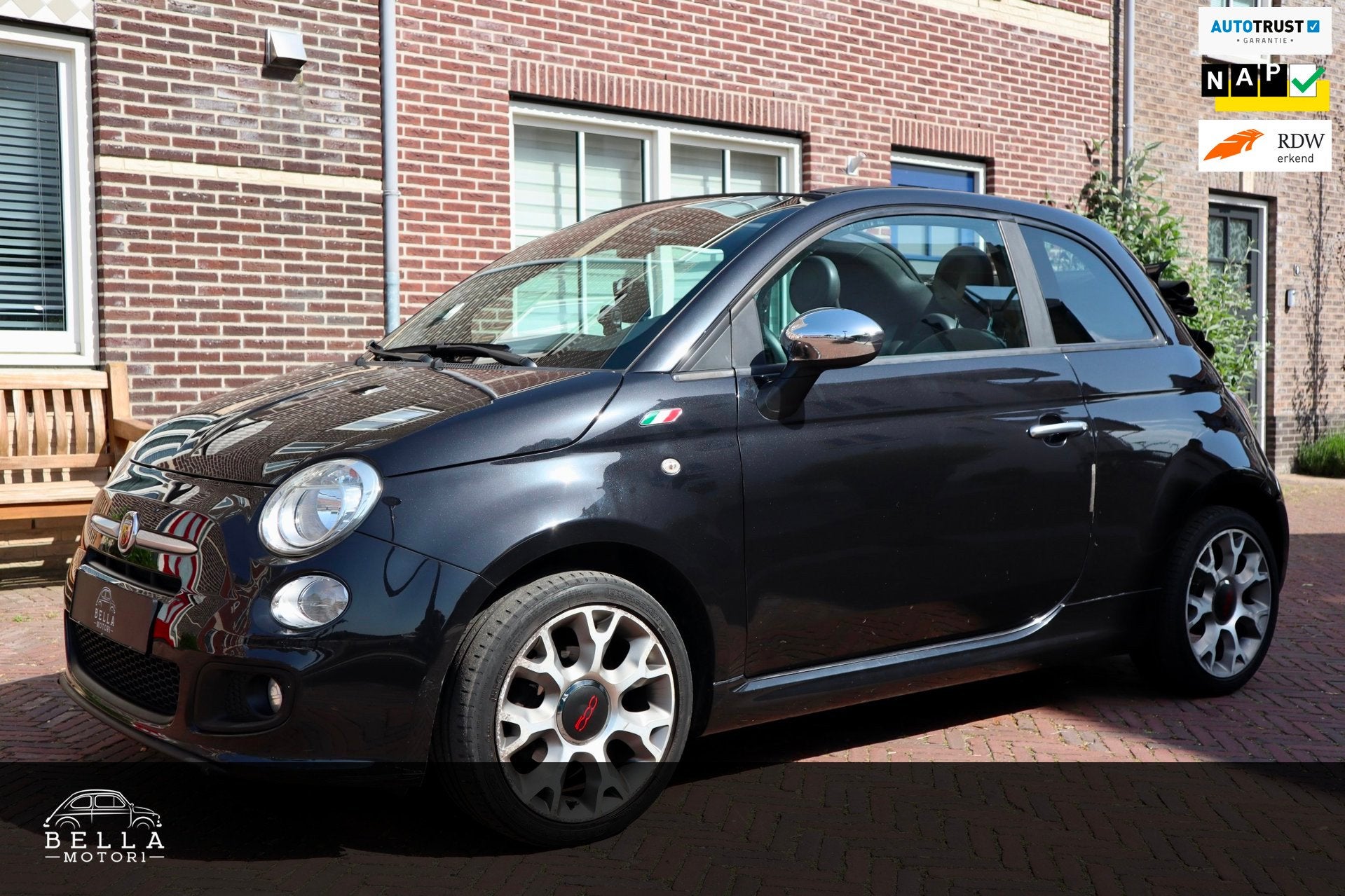 Fiat 500 C 0.9 TwinAir Sport Automaat | 130 PK | Flippers |, Auto's, Fiat, Cabriolet, Leder en Stof, Zwart, Origineel Nederlands