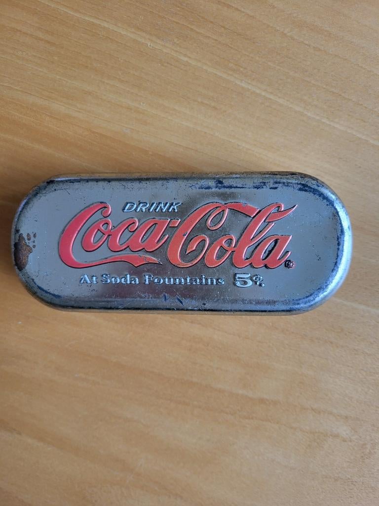 Cola brillenkoker., Ophalen of Verzenden, Gebruikt