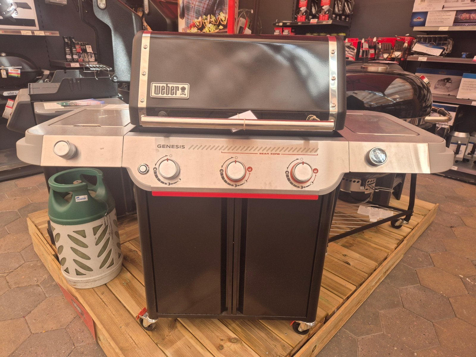 Weber Genesis e 335w  Gasbarbecue -nieuw, Ophalen, Nieuw, Weber
