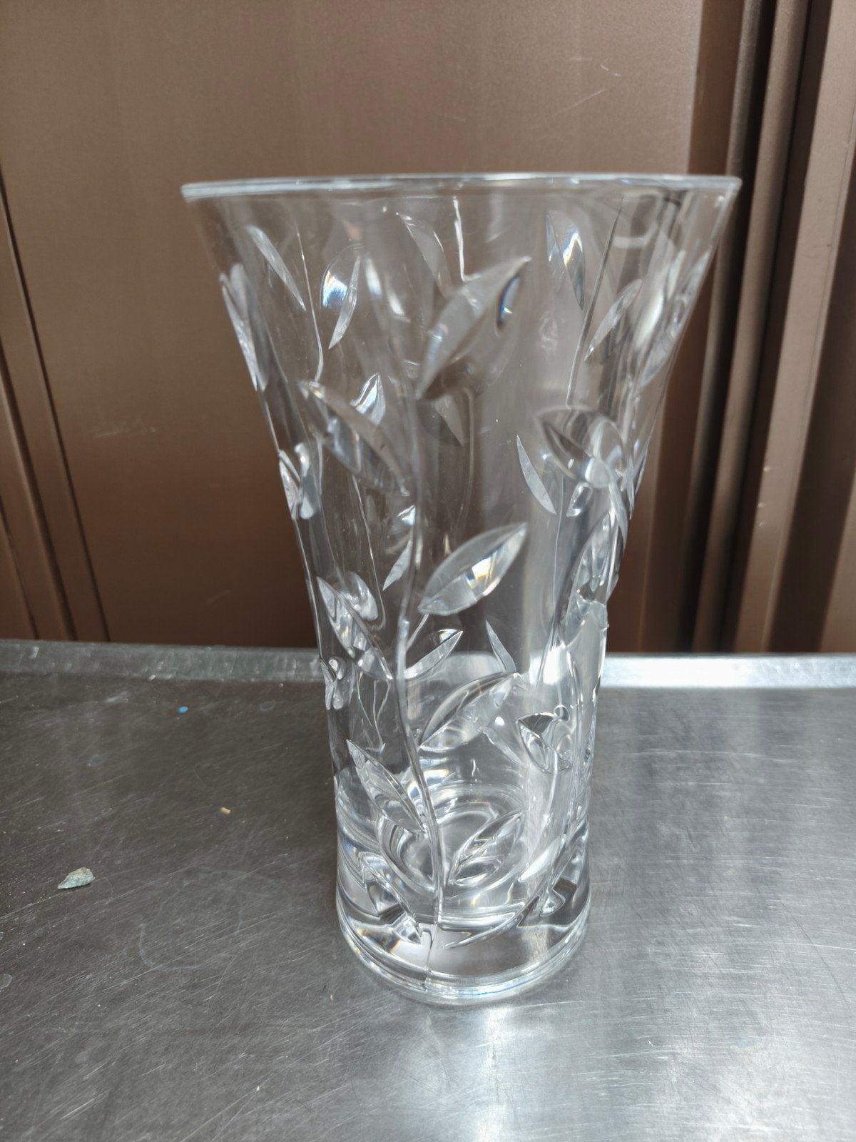 Kristallen vaas met bladmotief, Overige materialen, Transparant, 25 cm, Ophalen of Verzenden
