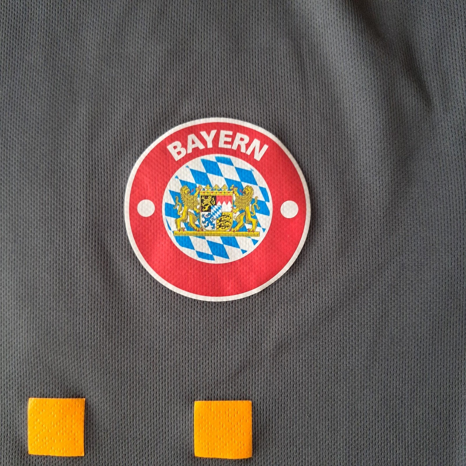 Bayern München Lewandowski Thuisshirt Maat M, Maat 48/50 (M), Bayern München, Ophalen of Verzenden, Grijs